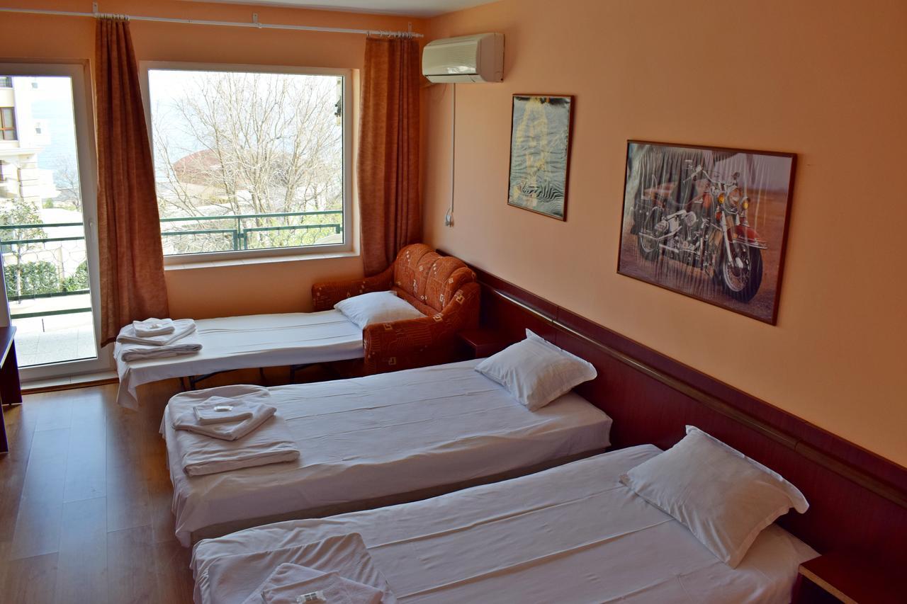 Royal Hostel Βάρνα Εξωτερικό φωτογραφία